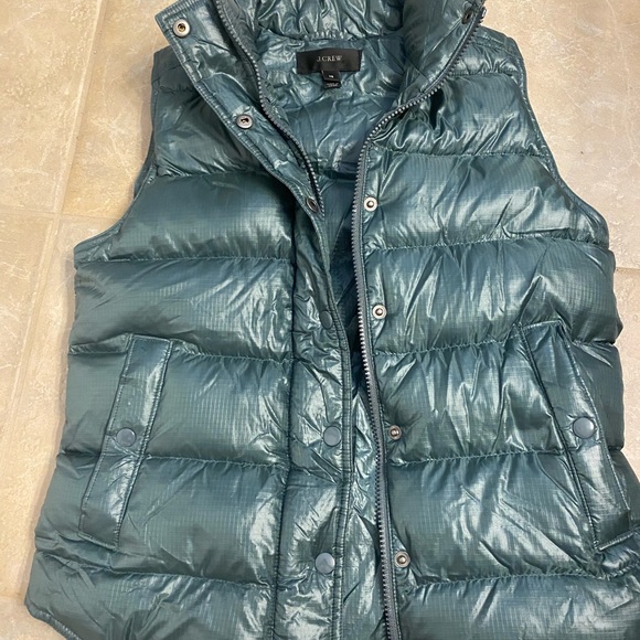 J. Crew XS puffer vest - Picture 2 of 7